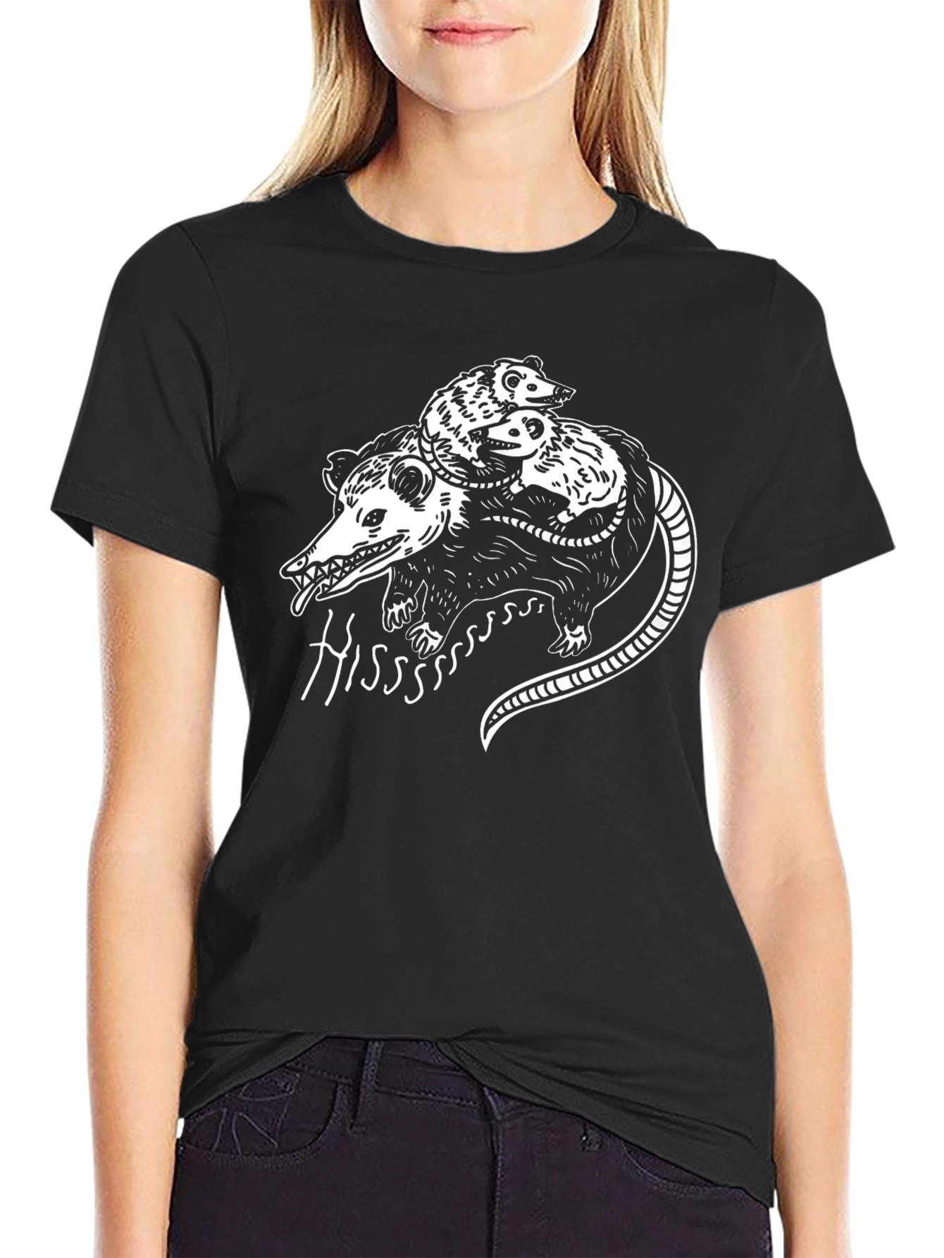 Camiseta Negra con Diseño de Zarigüeya Hiss